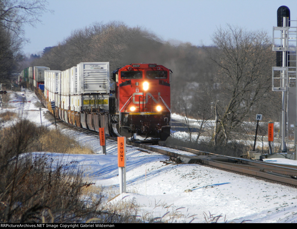 CN 8927 Southbound